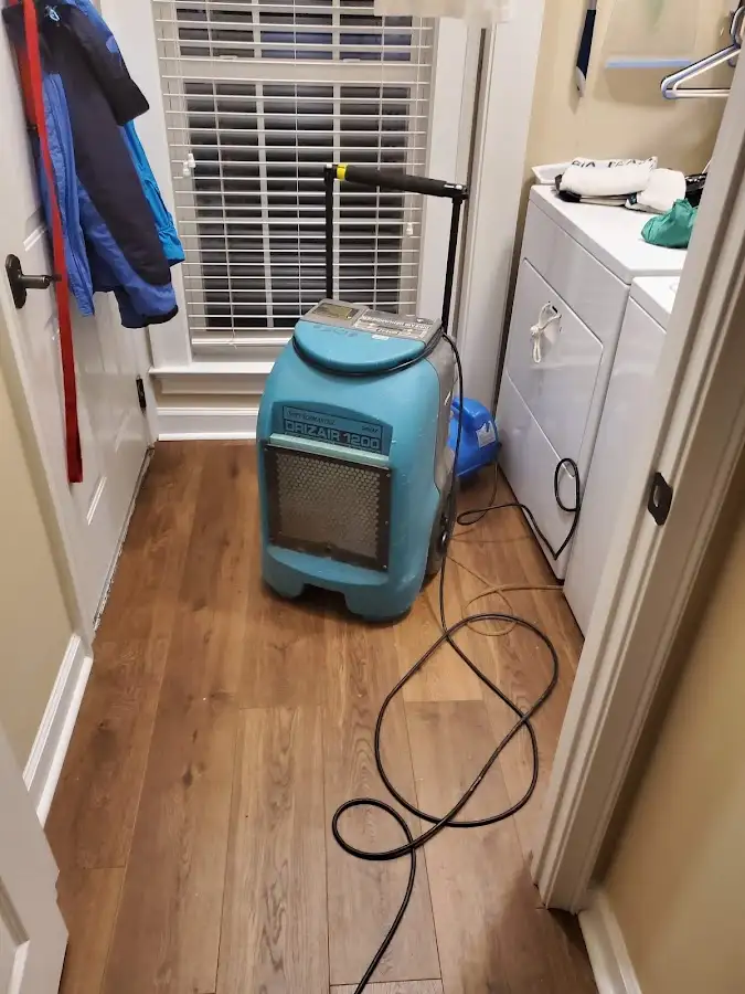Commercial dehumidifier deployed for Crawl Space Restoration in Wichita